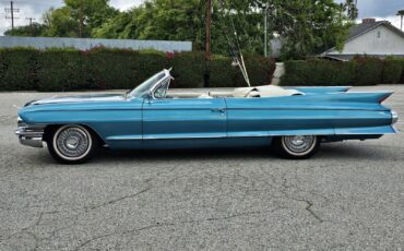 Cadillac-Biarritz-Convertible-1961-1