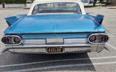 Cadillac-Biarritz-Convertible-1961-17