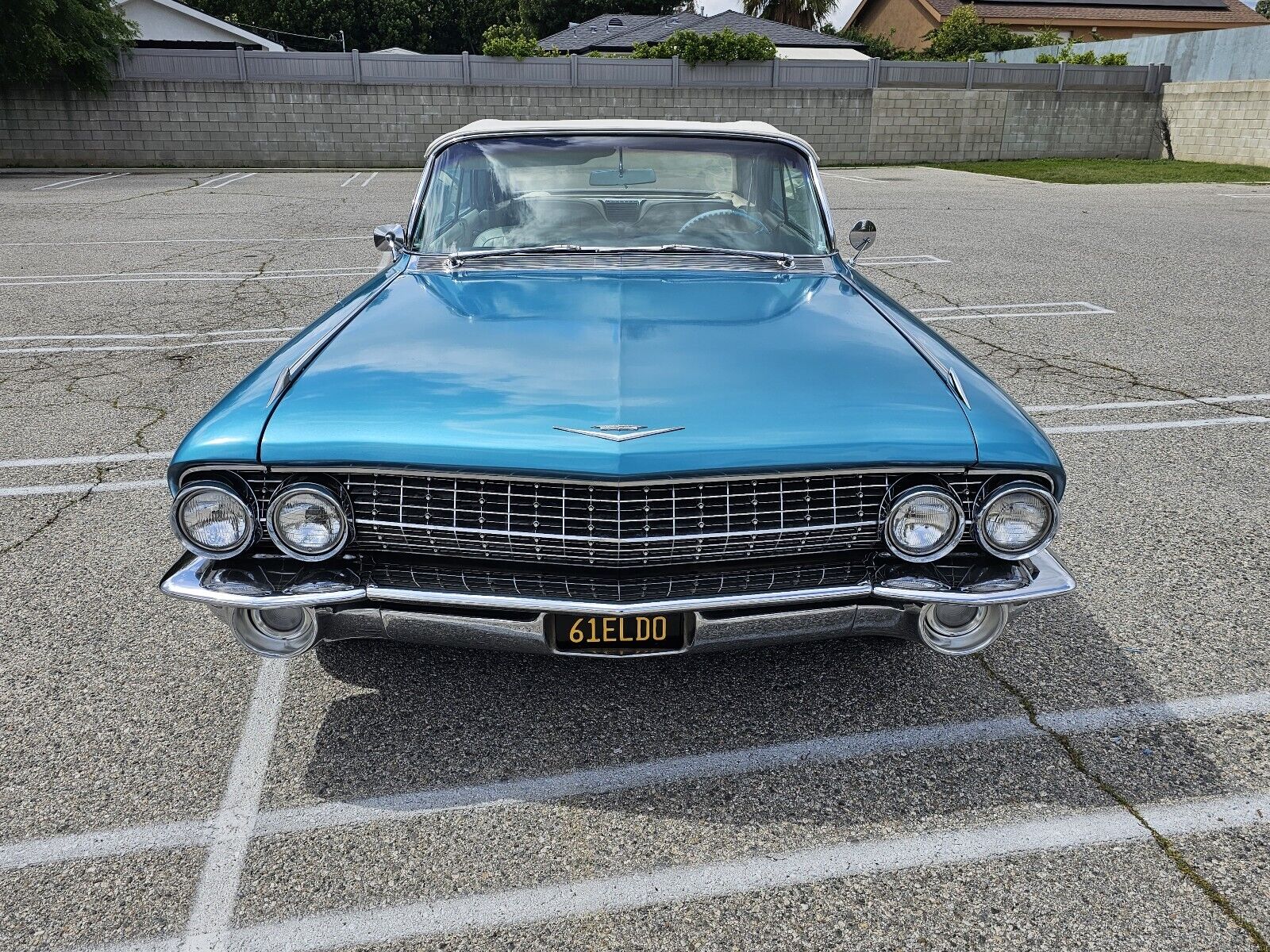 Cadillac-Biarritz-Convertible-1961-20