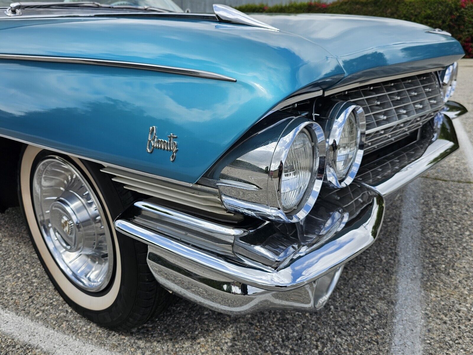 Cadillac-Biarritz-Convertible-1961-22