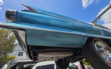 Cadillac-Biarritz-Convertible-1961-38