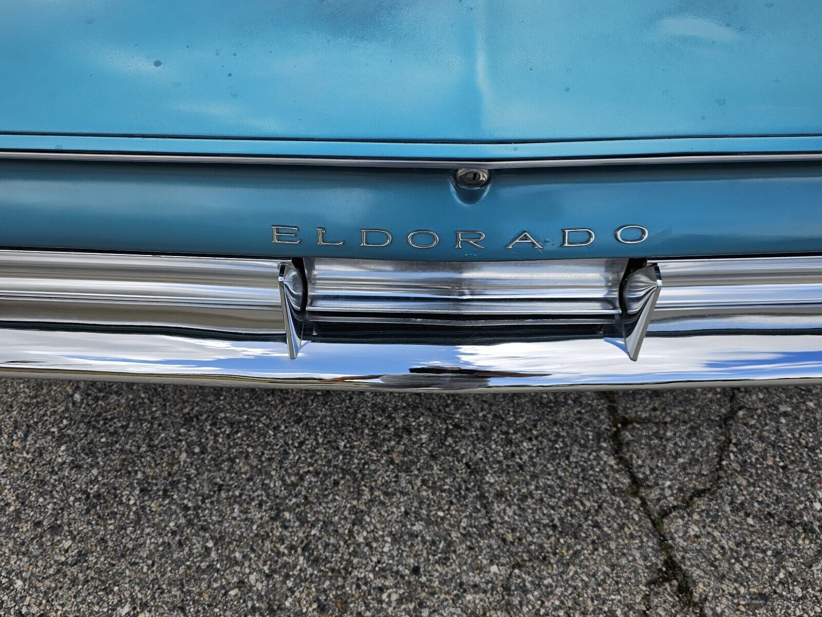 Cadillac-Biarritz-Convertible-1961-6