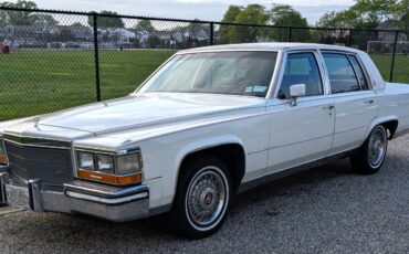 Cadillac-Brougham-1987-Sedan-2