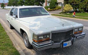 Cadillac-Brougham-1987-Sedan-5