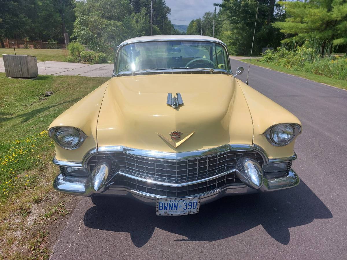 Cadillac-Coup-deville-1955-yellow-2