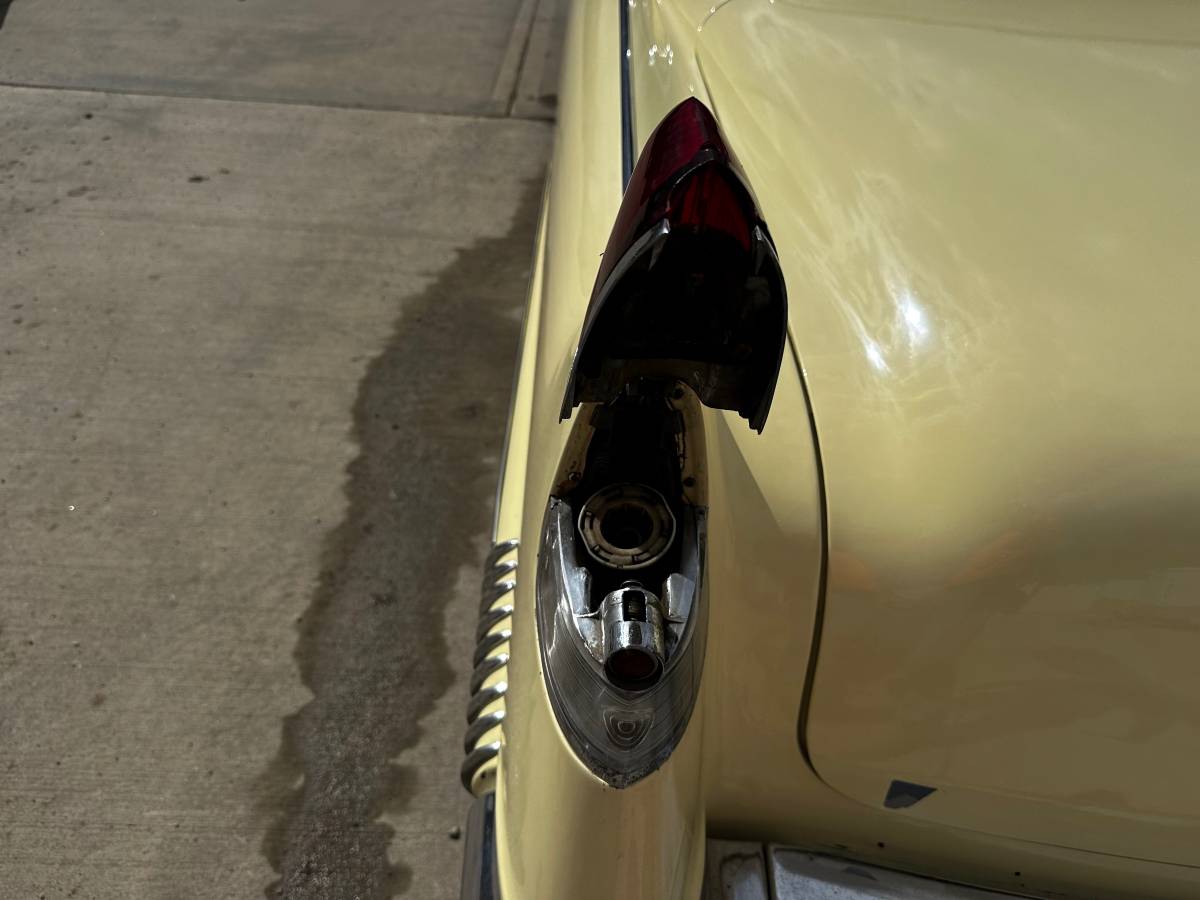 Cadillac-Coupe-deville-1956-yellow-11
