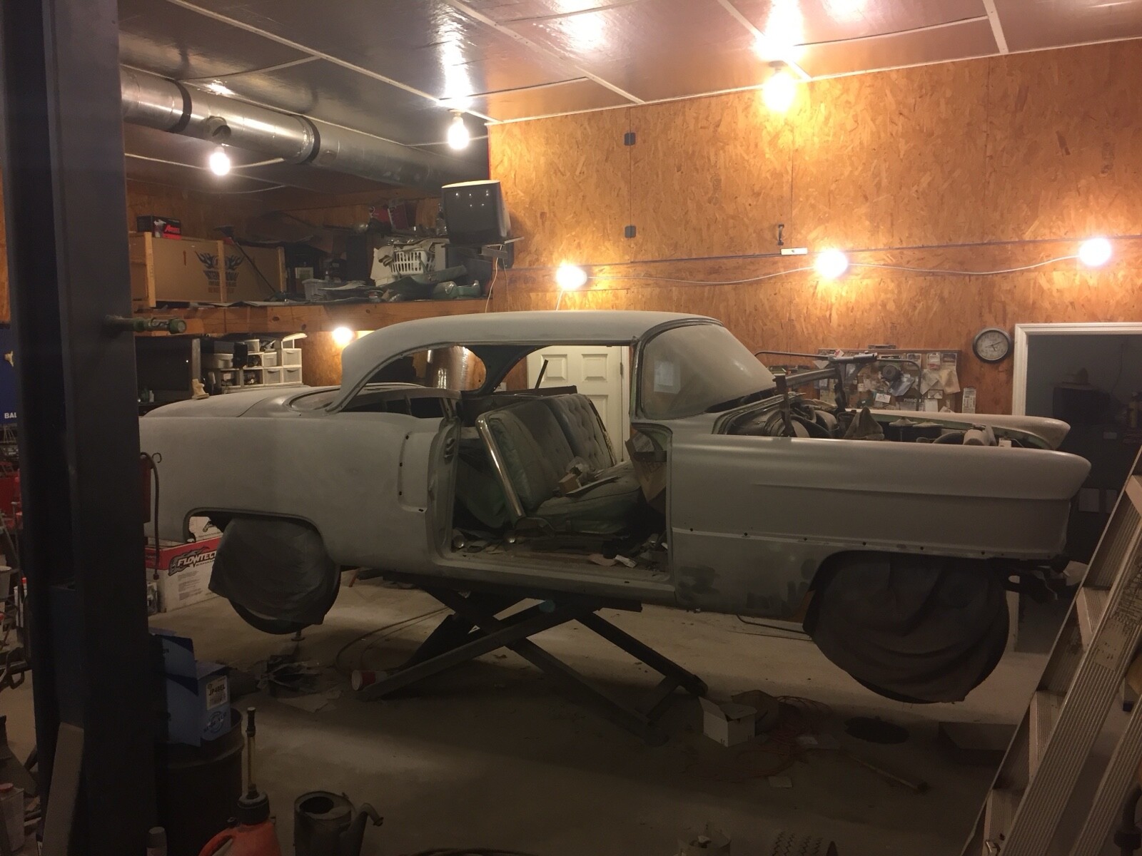 Cadillac-De-Ville-1955-Coupe-11