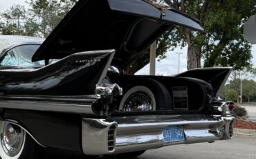 Cadillac-De-Ville-1958-19