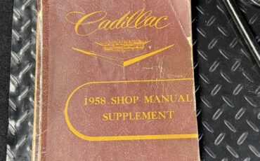 Cadillac-De-Ville-1958-33