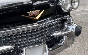 Cadillac-De-Ville-1958-6