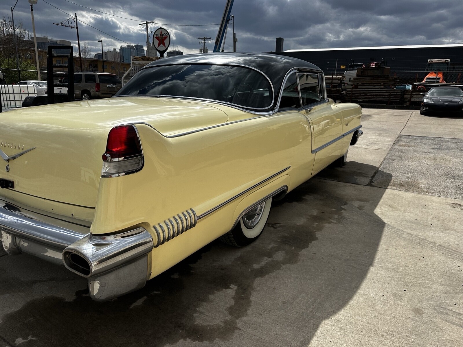 Cadillac-DeVille-1956-Coupe-10