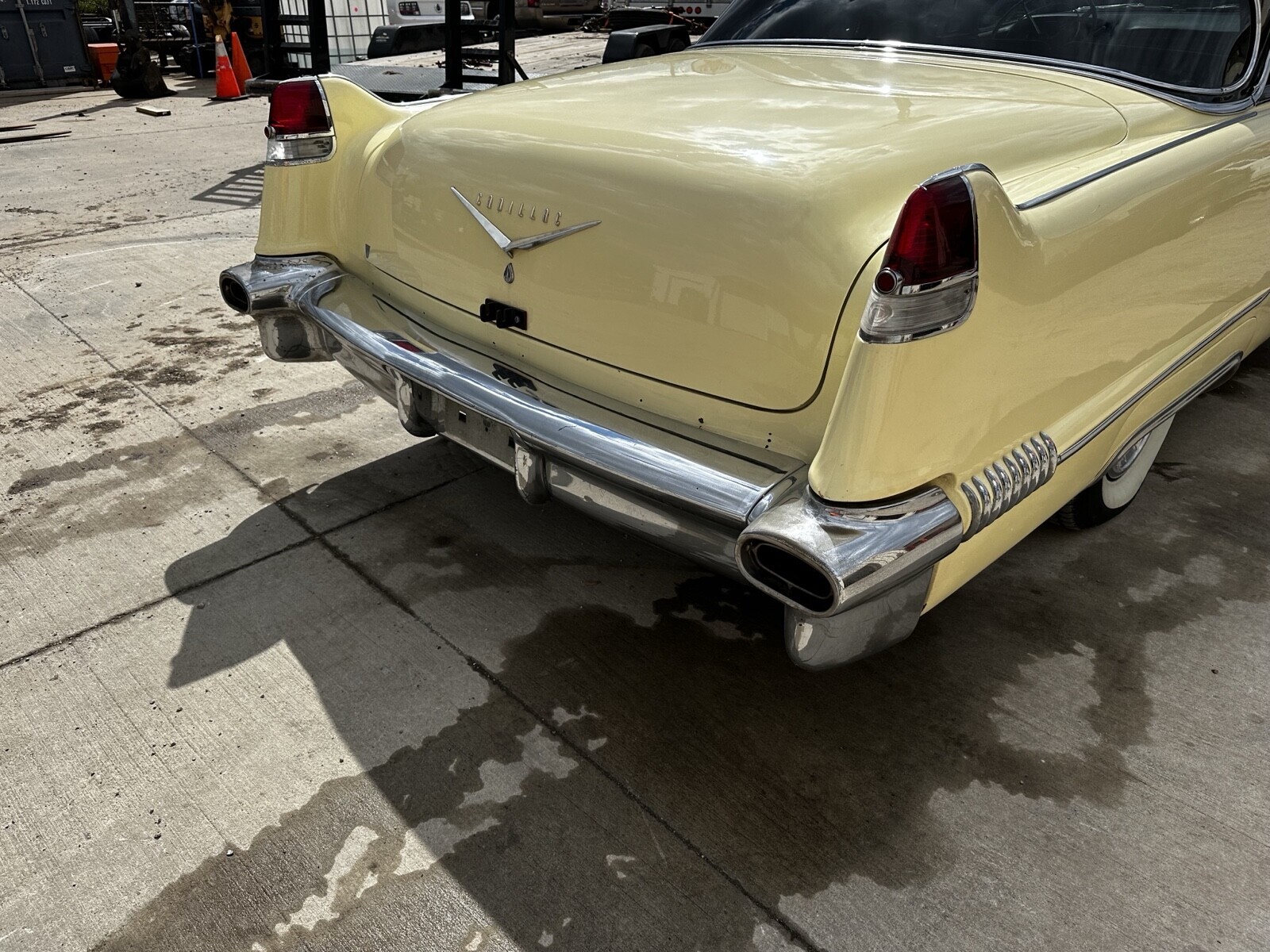 Cadillac-DeVille-1956-Coupe-11