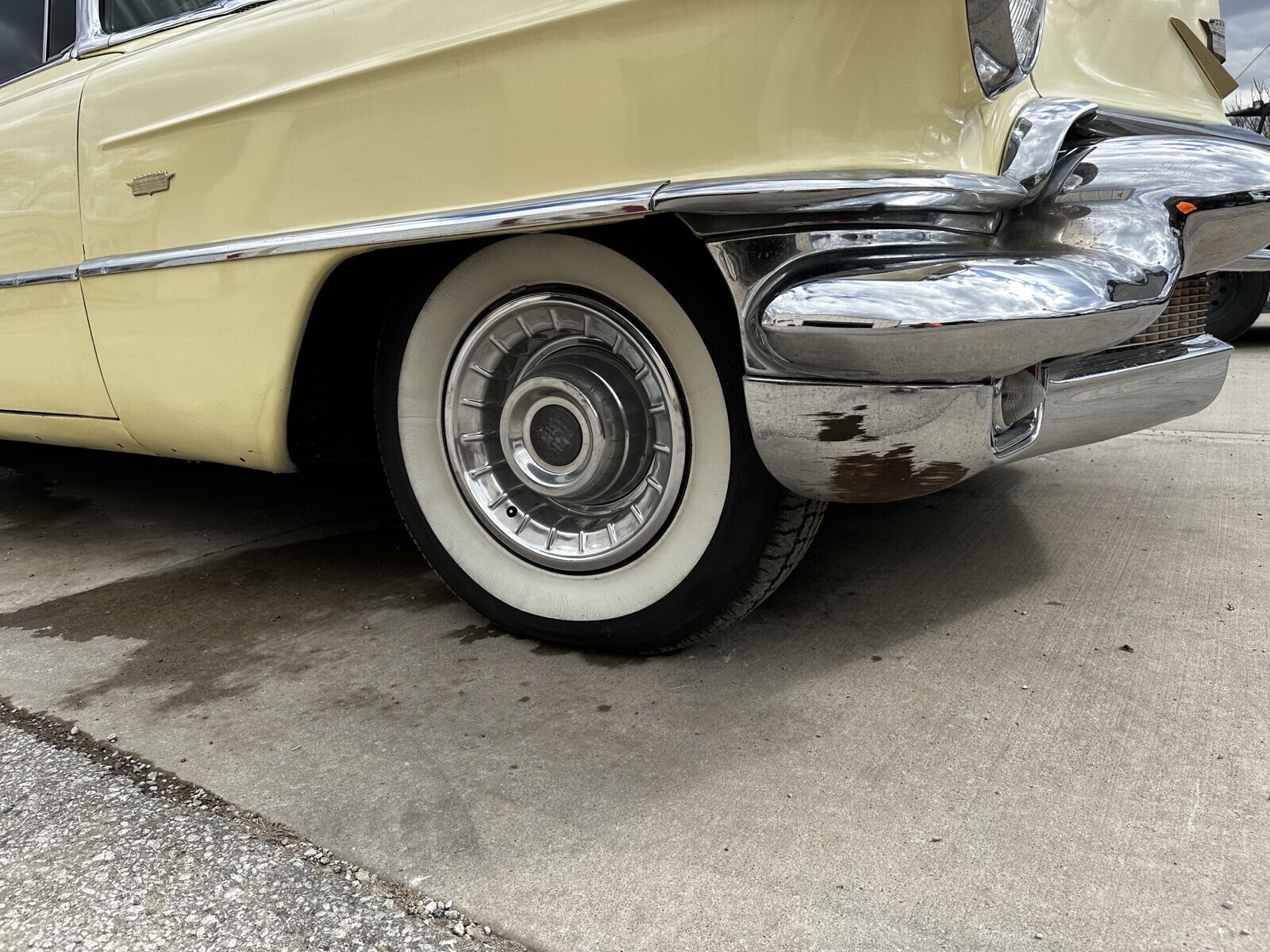 Cadillac-DeVille-1956-Coupe-28