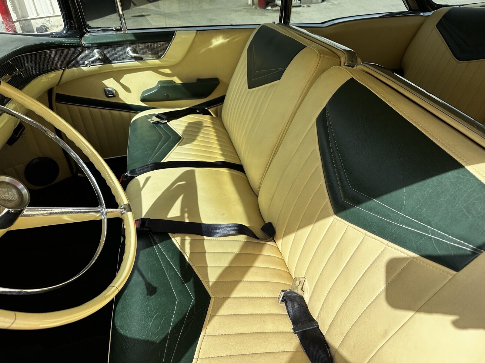 Cadillac-DeVille-1956-Coupe-35