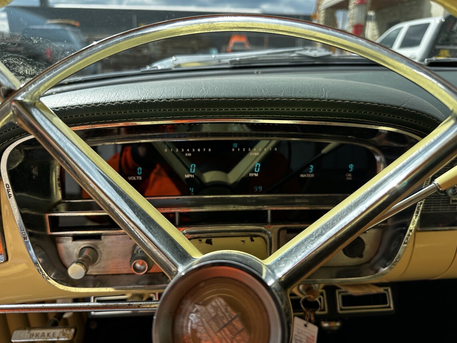 Cadillac-DeVille-1956-Coupe-36