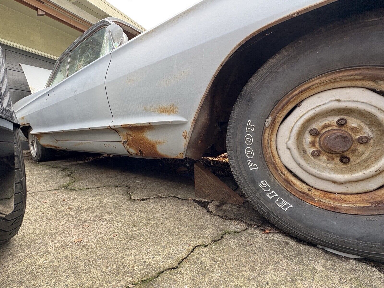 Cadillac-DeVille-1961-Coupe-2