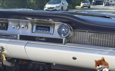 Cadillac-DeVille-1962-Convertible-11