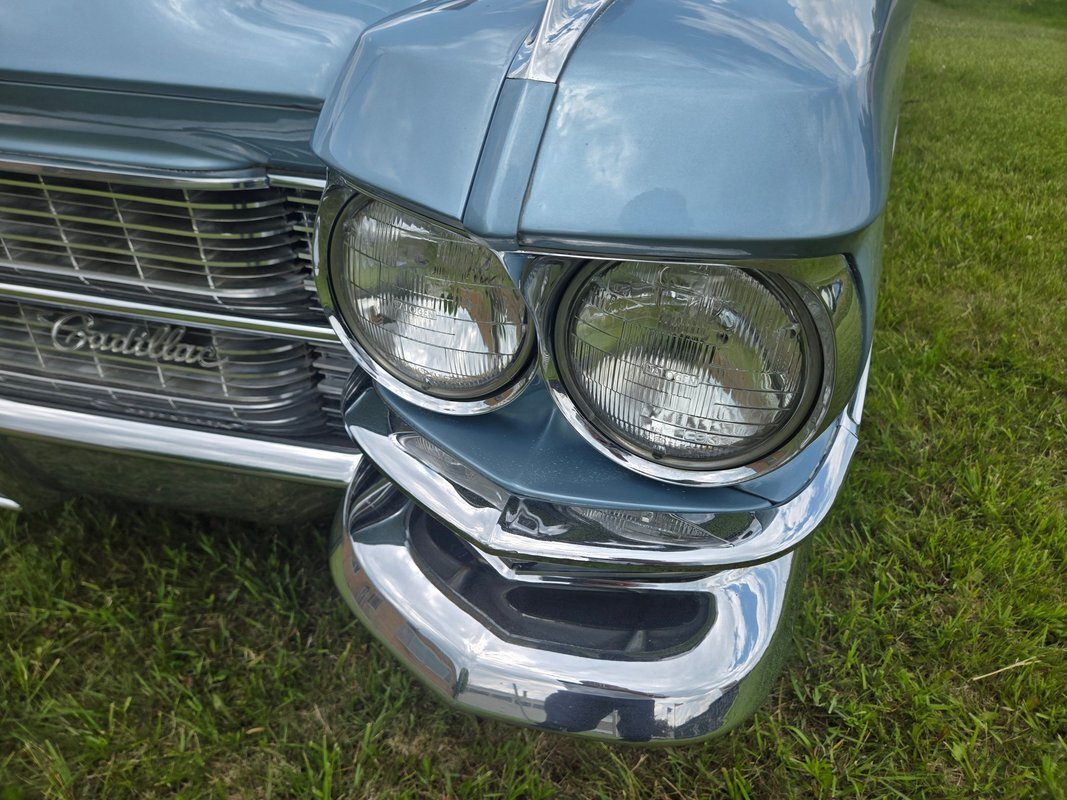Cadillac-DeVille-1963-24
