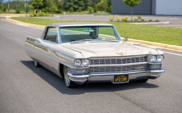 Cadillac-DeVille-1964-Coupe-10