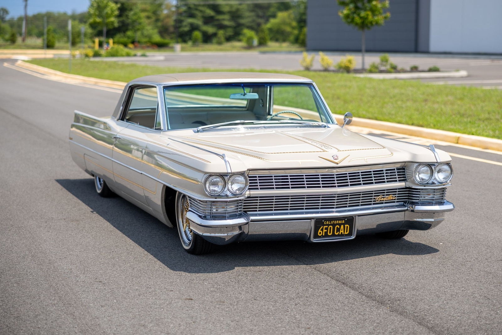Cadillac-DeVille-1964-Coupe-10