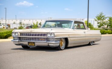 Cadillac-DeVille-1964-Coupe-12
