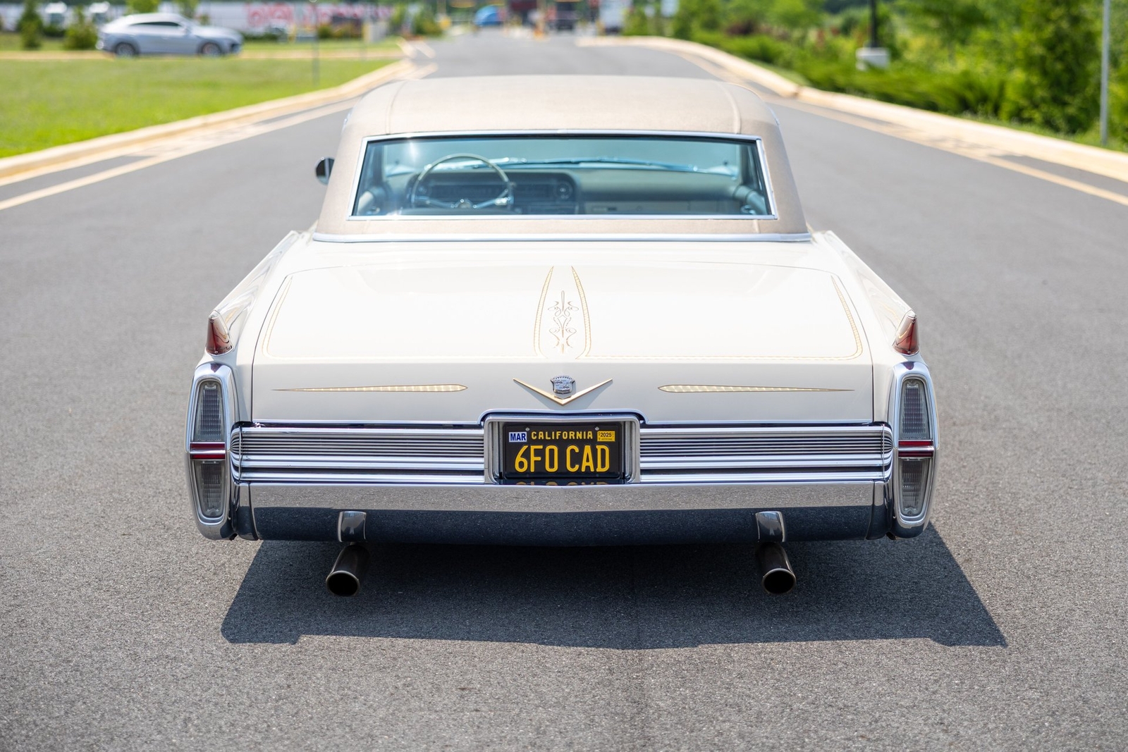 Cadillac-DeVille-1964-Coupe-18