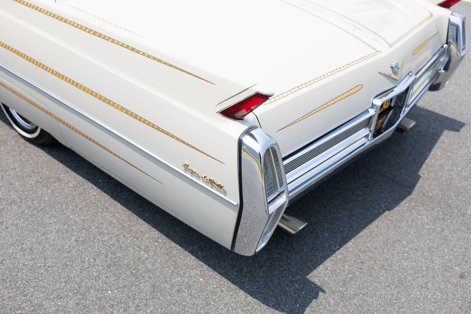 Cadillac-DeVille-1964-Coupe-23
