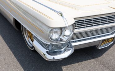 Cadillac-DeVille-1964-Coupe-29