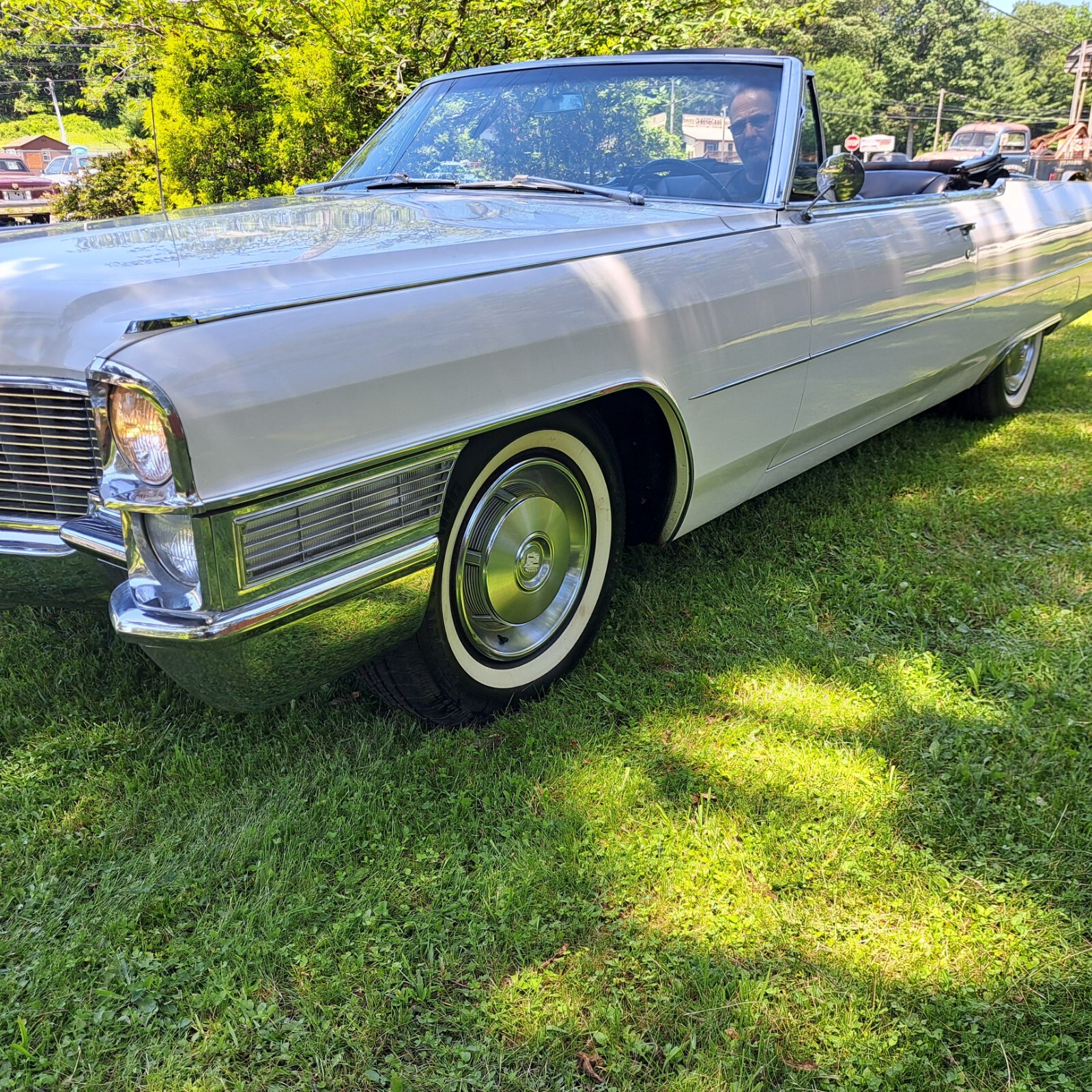 Cadillac-DeVille-1965-Convertible-13