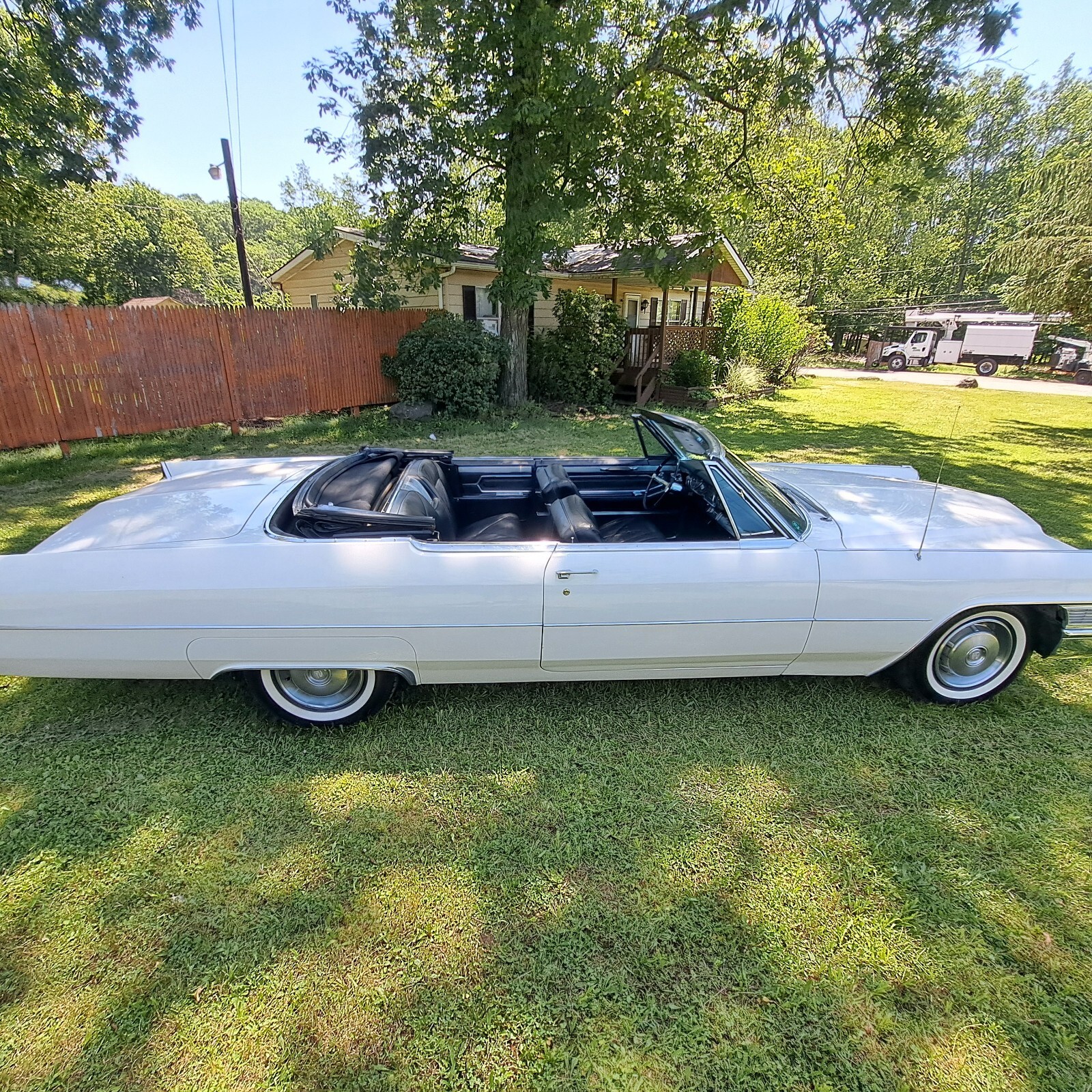 Cadillac-DeVille-1965-Convertible-15