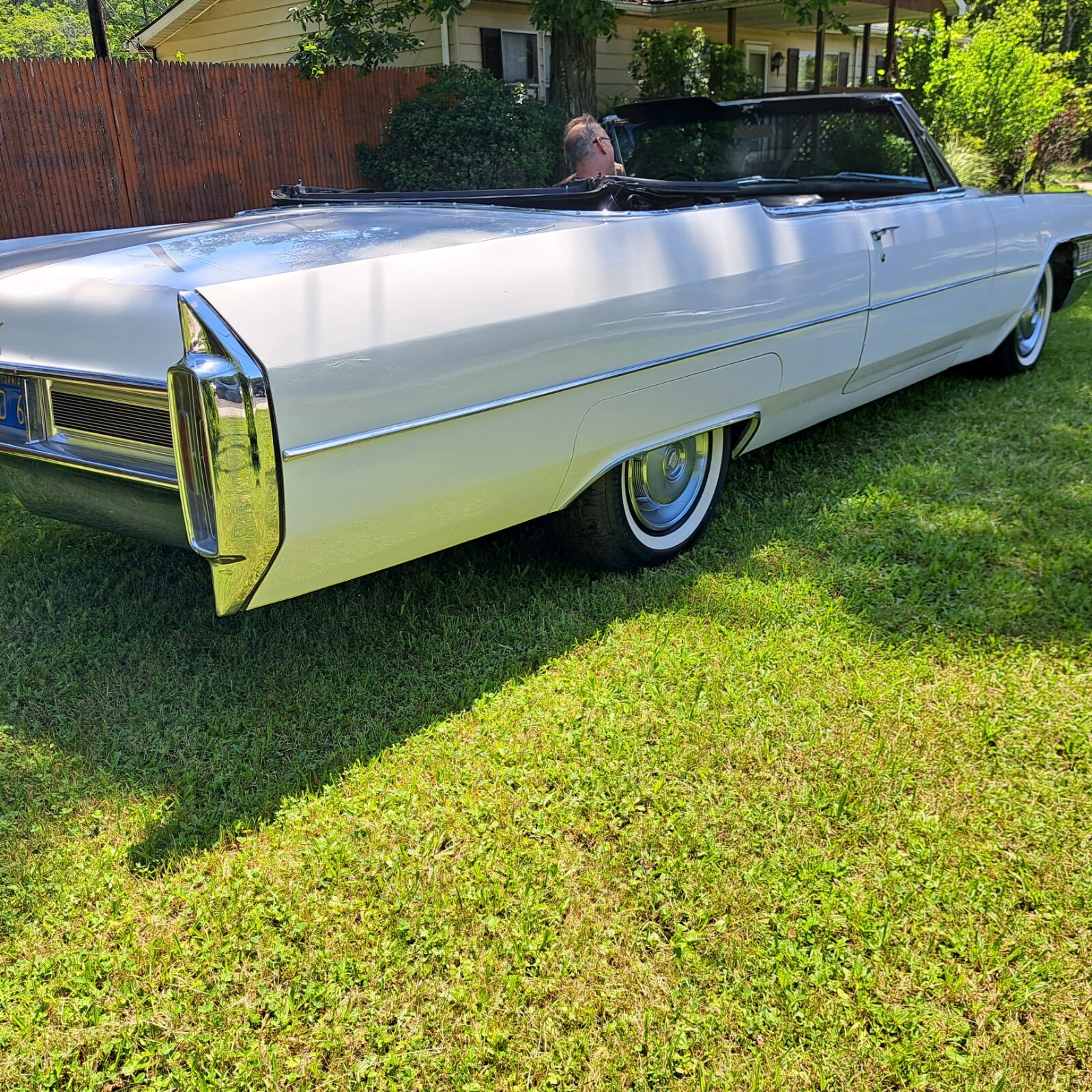 Cadillac-DeVille-1965-Convertible-9