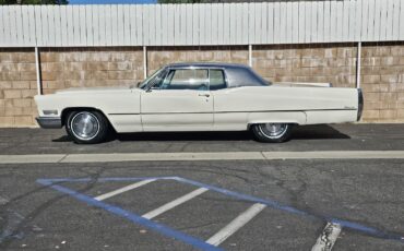 Cadillac-DeVille-1967-2