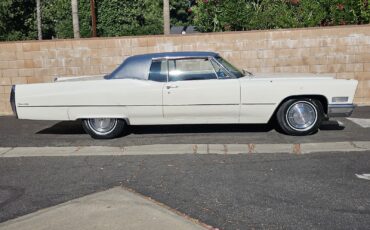 Cadillac-DeVille-1967-24