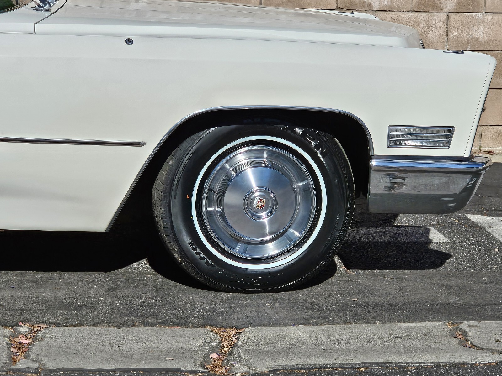 Cadillac-DeVille-1967-29