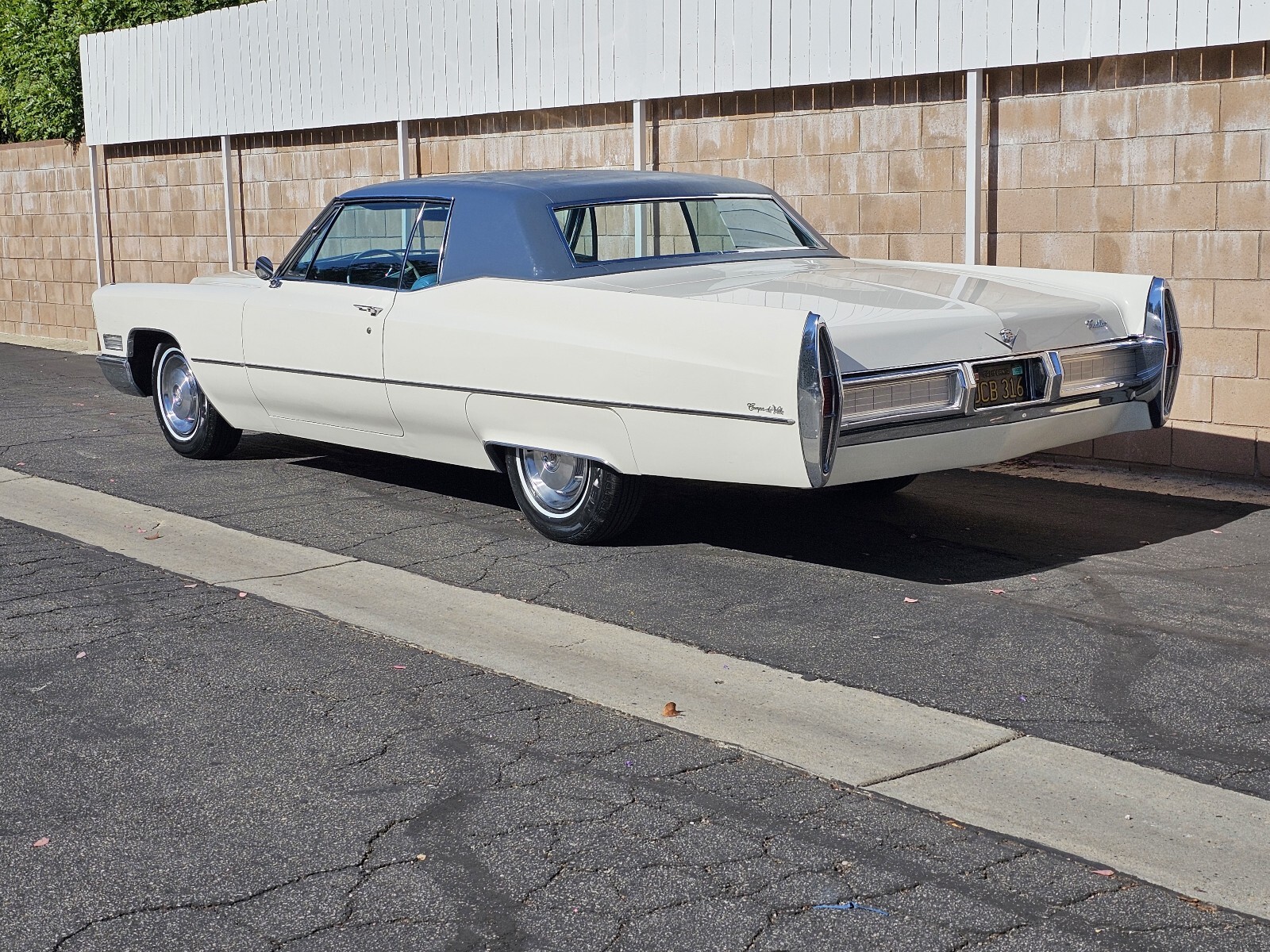 Cadillac-DeVille-1967-3