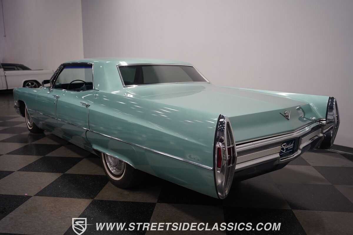 Cadillac-DeVille-1968-Hardtop-11