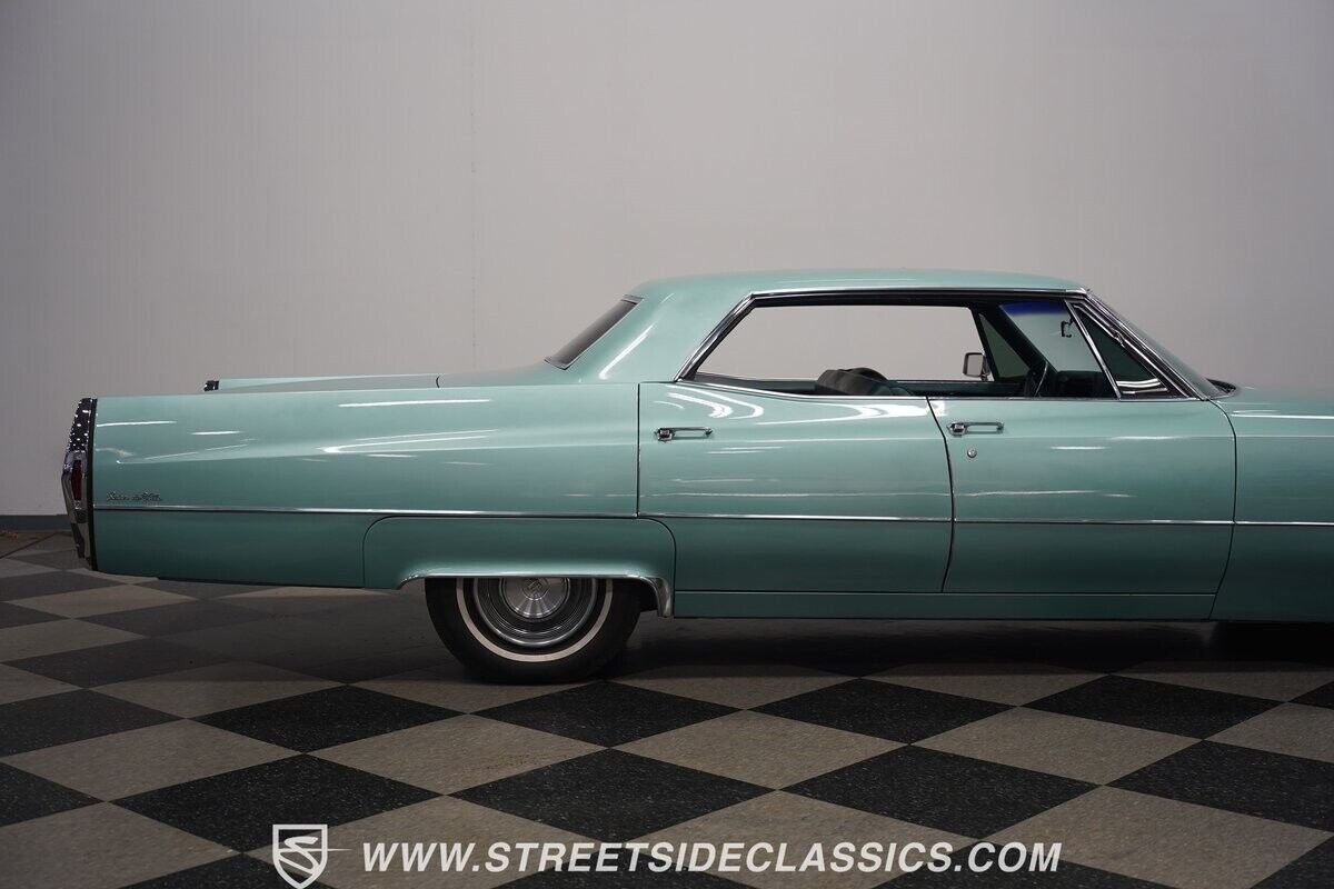 Cadillac-DeVille-1968-Hardtop-35