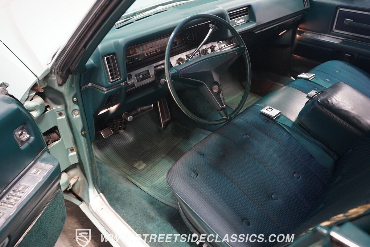 Cadillac-DeVille-1968-Hardtop-4