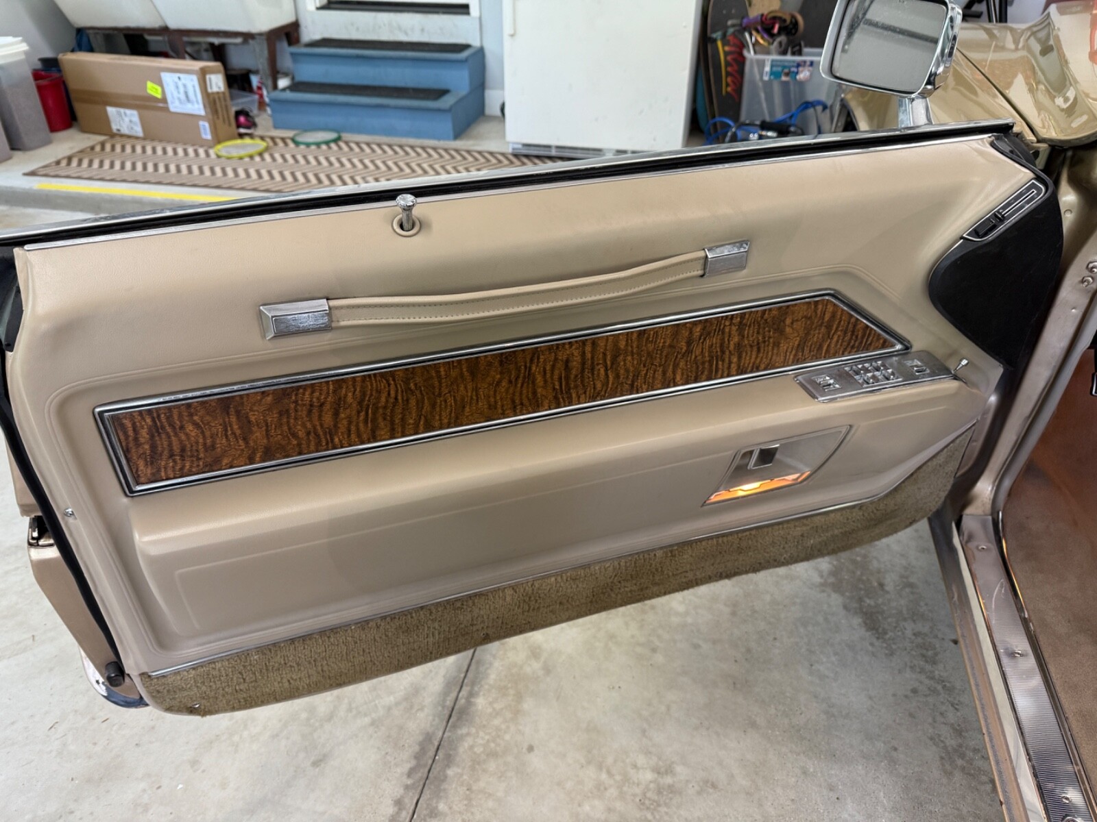 Cadillac-DeVille-1970-Coupe-6