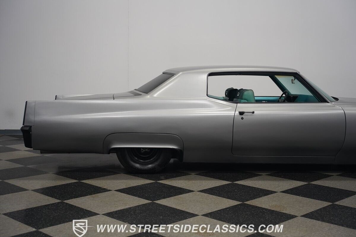 Cadillac-DeVille-1970-Hardtop-33