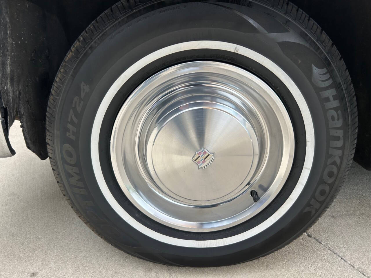Cadillac-DeVille-1973-Coupe-17