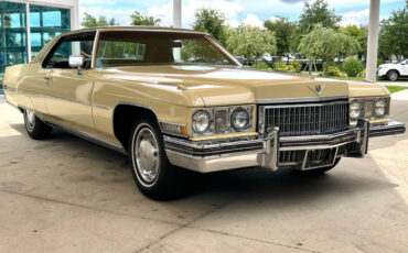 Cadillac-DeVille-1973-Coupe-2