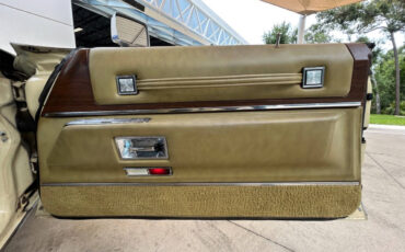 Cadillac-DeVille-1973-Coupe-26