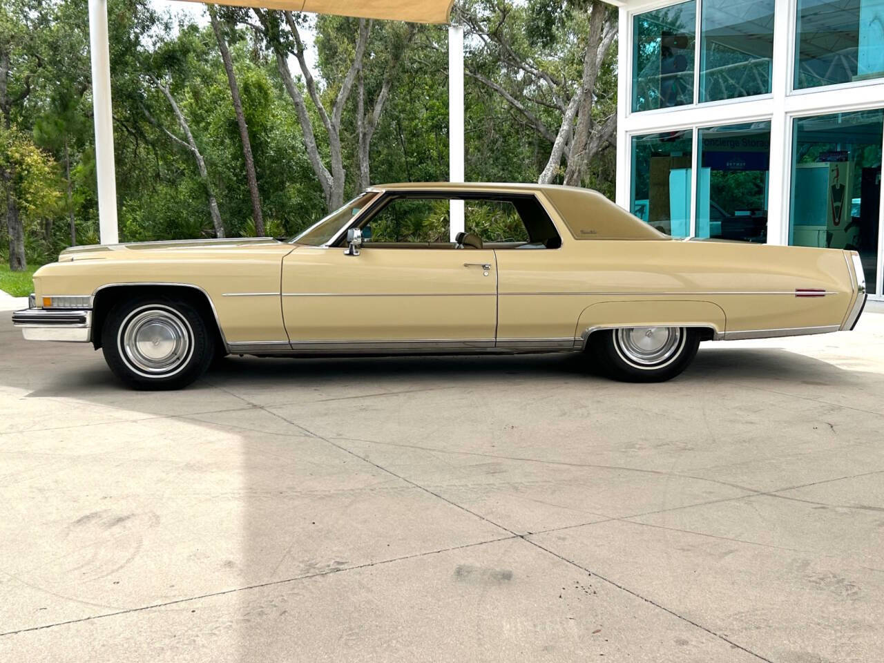 Cadillac-DeVille-1973-Coupe-7