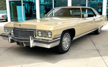 Cadillac-DeVille-1973-Coupe-8