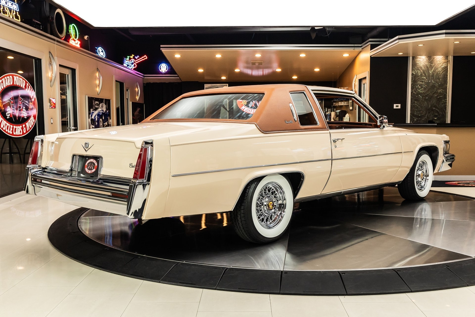 Cadillac-DeVille-1977-Coupe-11