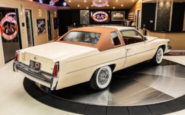 Cadillac-DeVille-1977-Coupe-12
