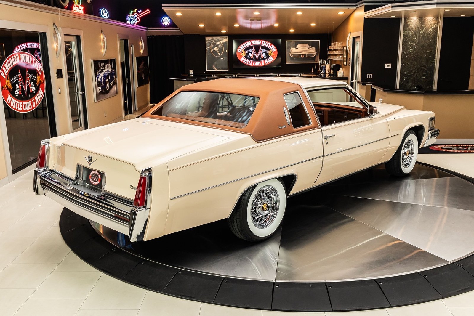 Cadillac-DeVille-1977-Coupe-12