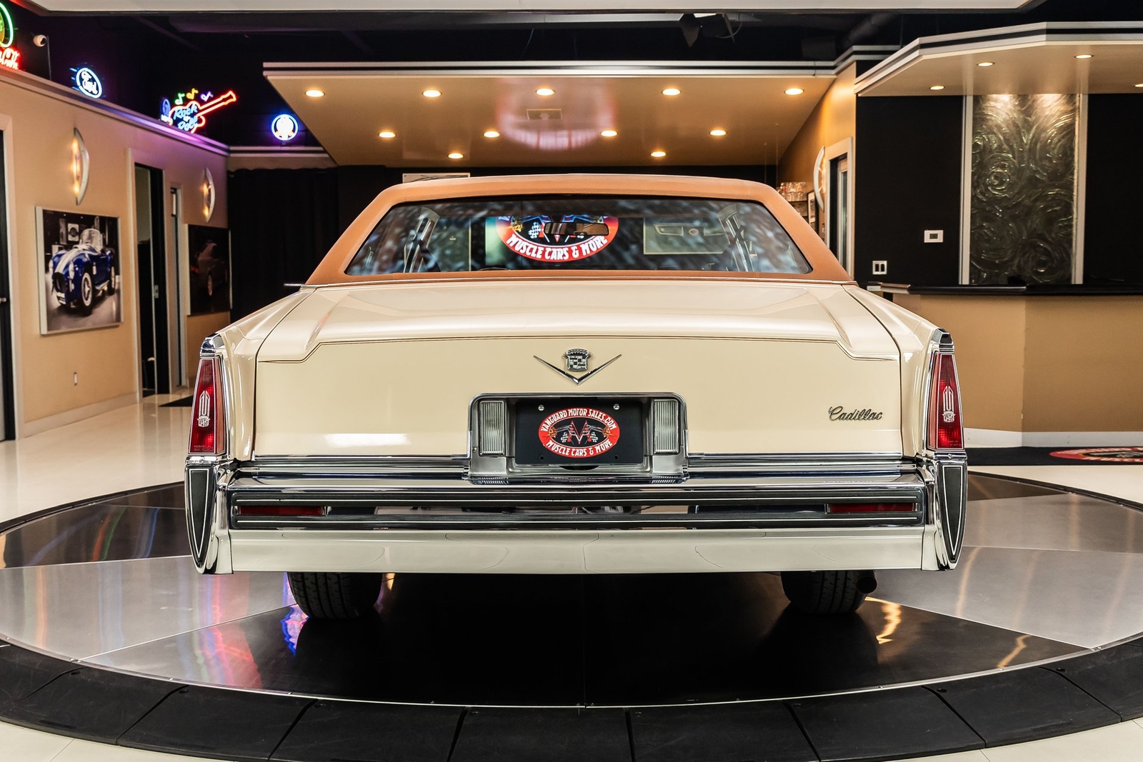Cadillac-DeVille-1977-Coupe-13