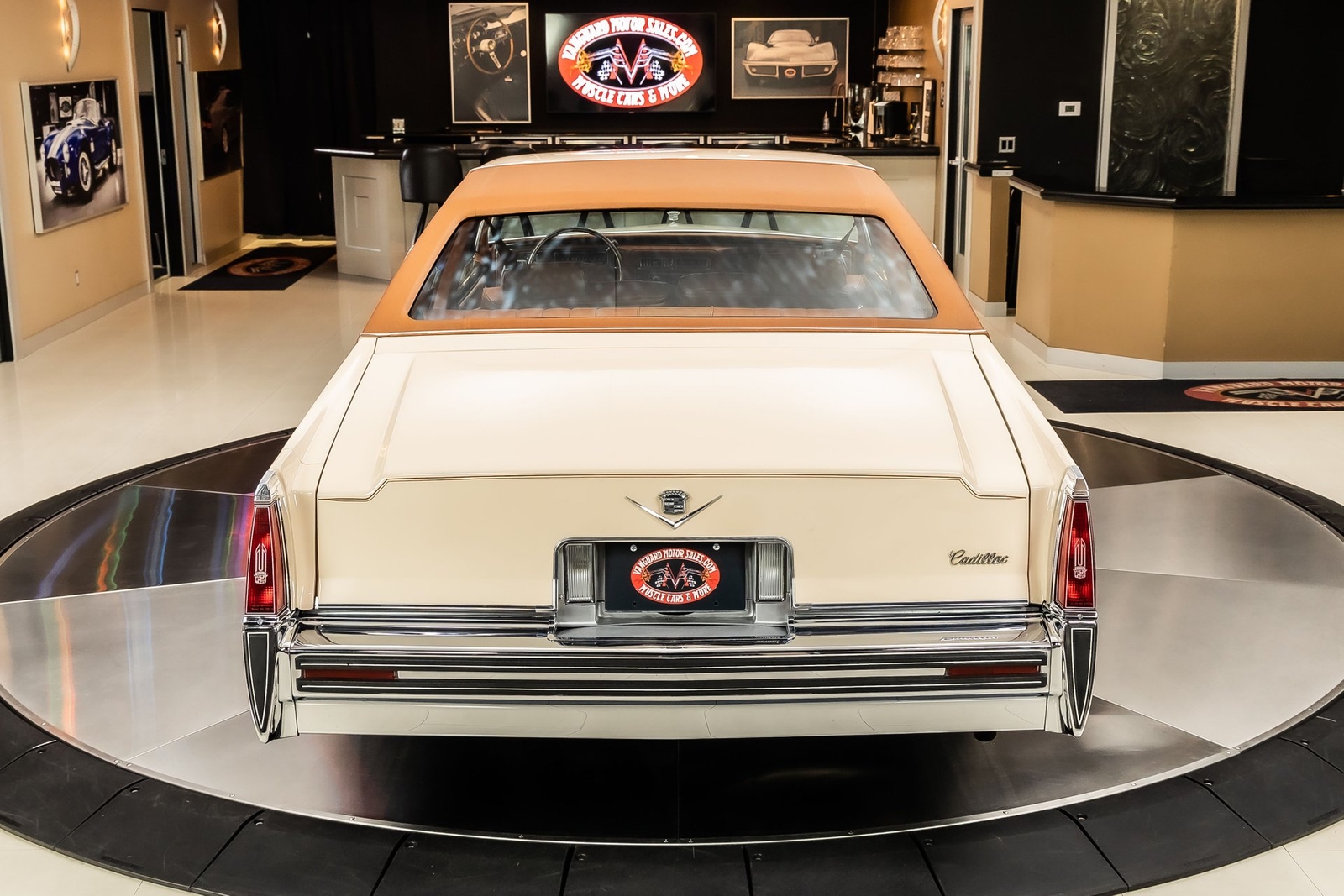 Cadillac-DeVille-1977-Coupe-14